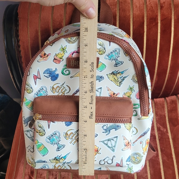 Harry Potter Backpack NWTs - Picture 5 of 9